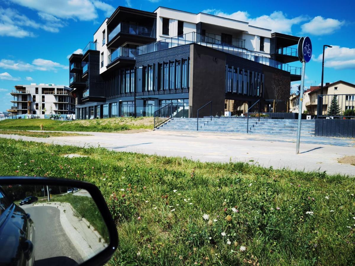 Czarna Perla Z Duzym Tarasem Na Dachu 75m2 , Projektor ,garaz Podziemny Apartment