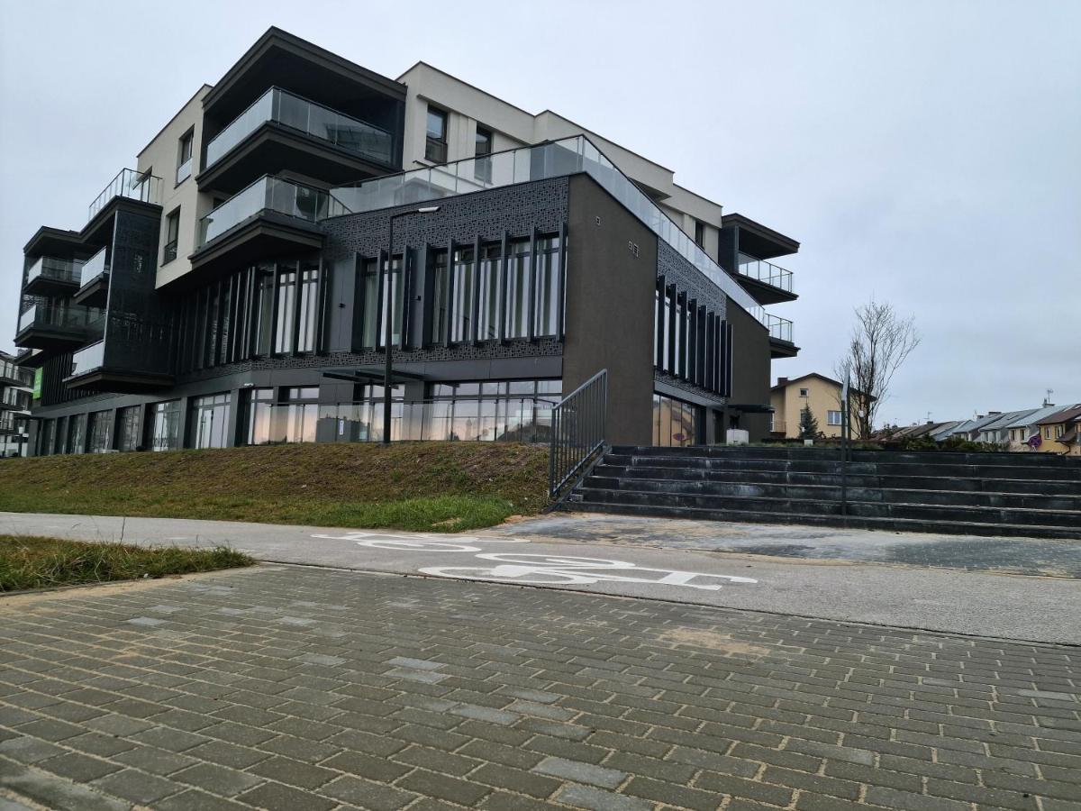 Czarna Perla Z Duzym Tarasem Na Dachu 75m2 , Projektor ,garaz Podziemny Apartment