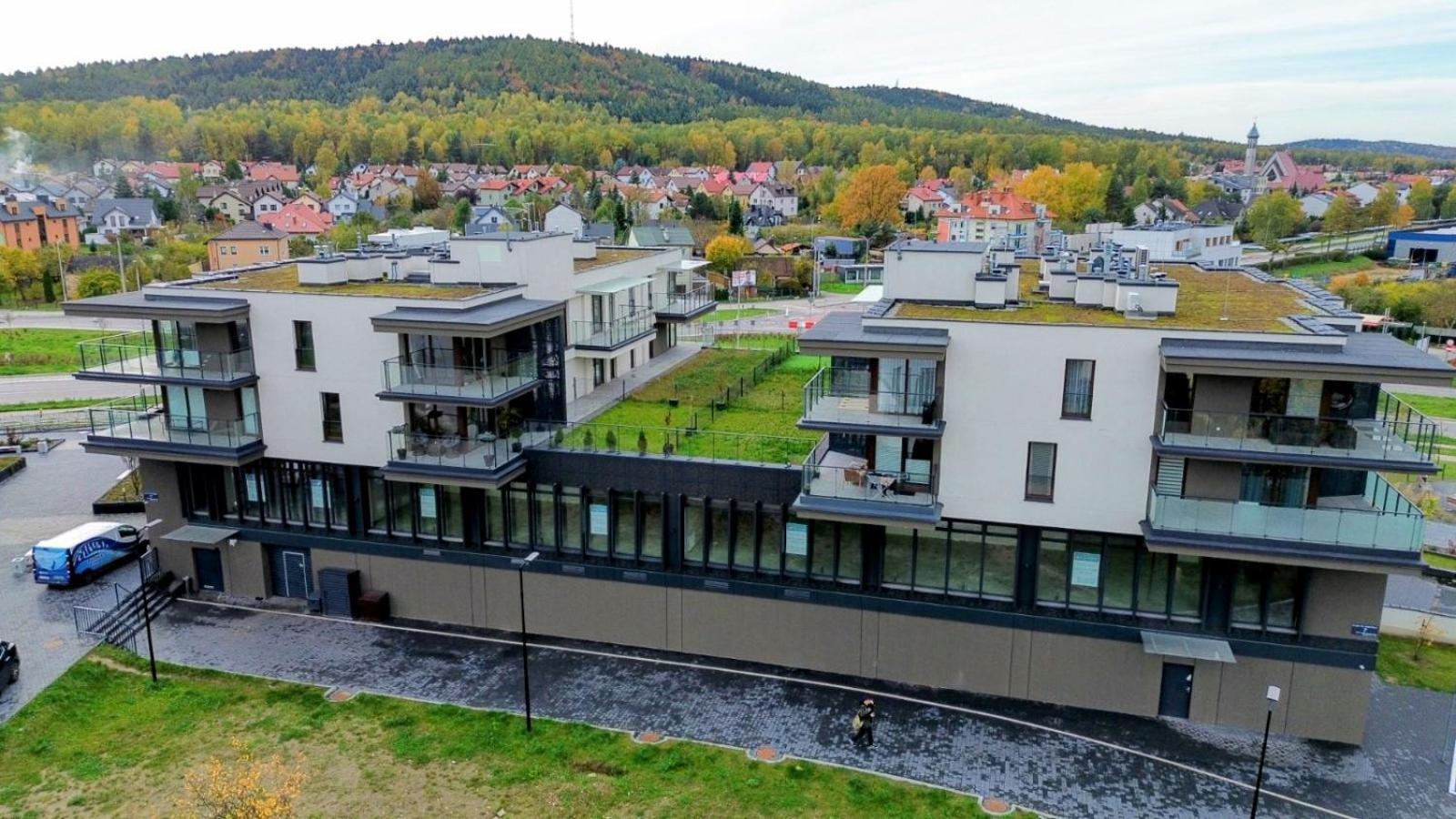 Czarna Perla Z Duzym Tarasem Na Dachu 75m2 , Projektor ,garaz Podziemny